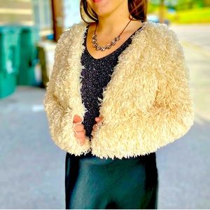 Women French Kiss Placket Fuzzy Coat L Nice Condition